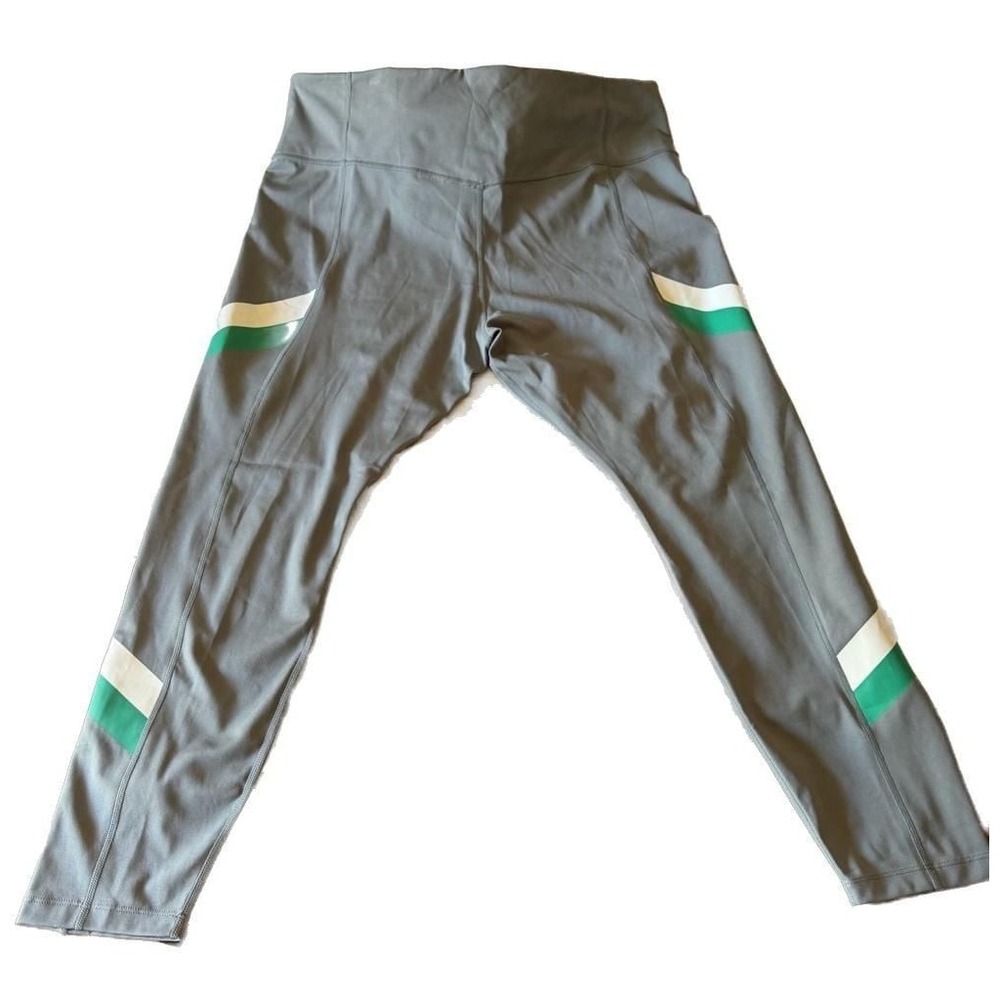 Nike Dri-FIT One Mid-Rise Color-Block 7/8 Leggings in Smoke Grey